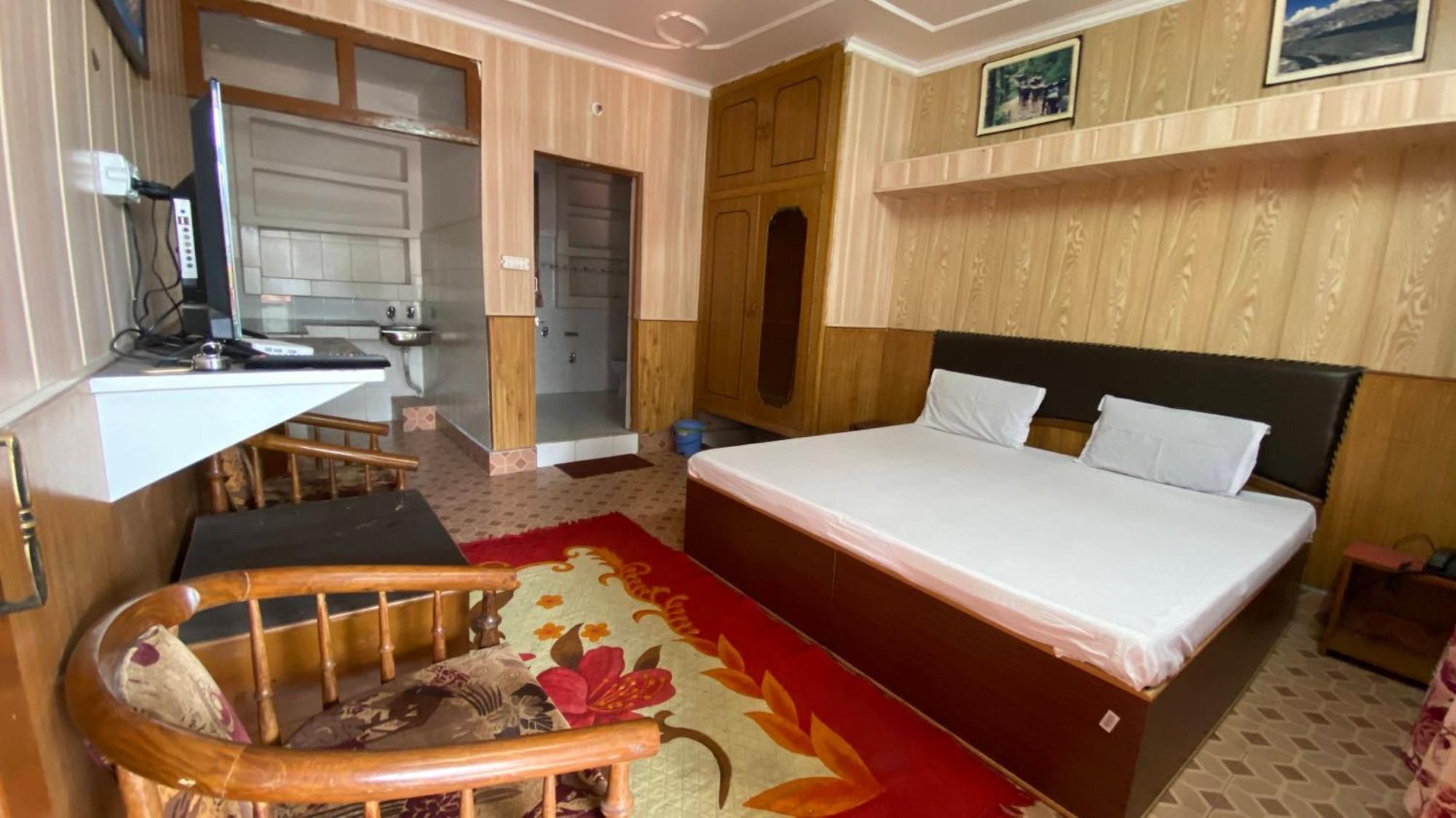 Hotel Ekant Lodge МакЛеод Ганж Екстериор снимка